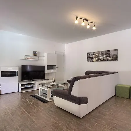 Villa Lorena *